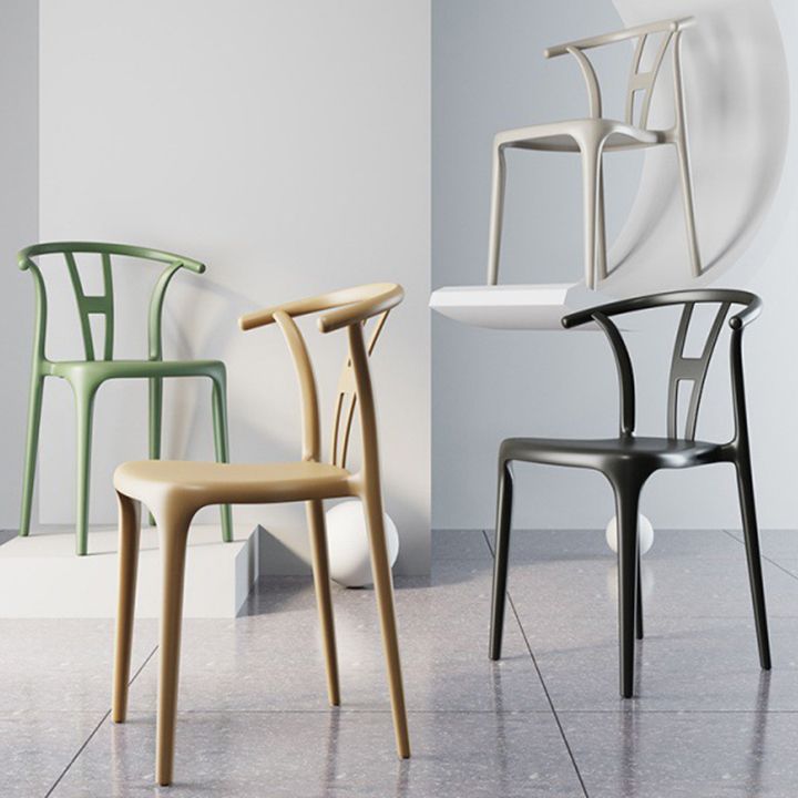 Modern Plastic Chair Matte Finish Chair with 4 Legs for Home