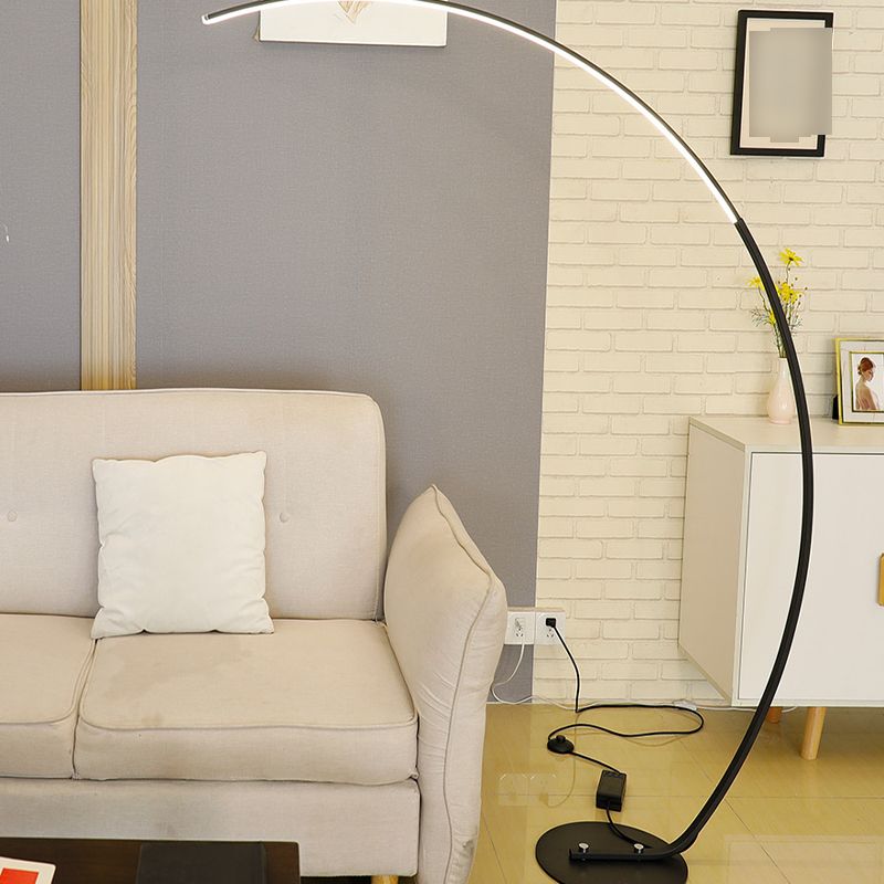 Éclairage de sol linéaire de style moderne Métal 1 lampadaire léger pour salle à manger