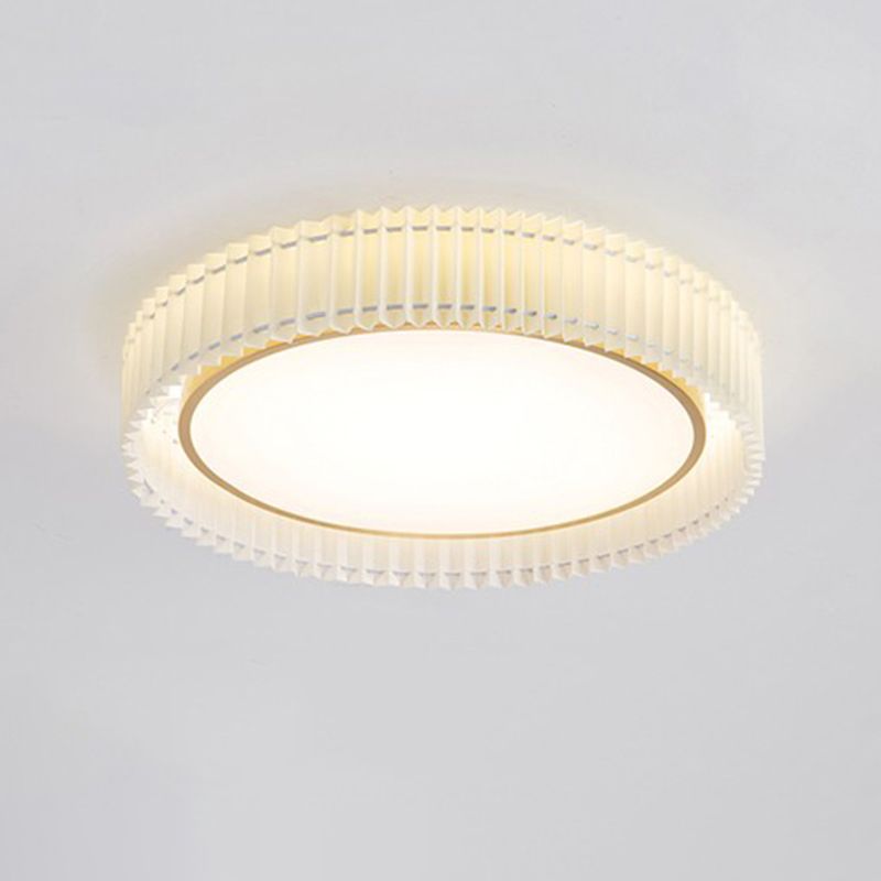 Modern Metal Flush Mount Circle Shape Ceiling Light with Fabric Shade for Living Room