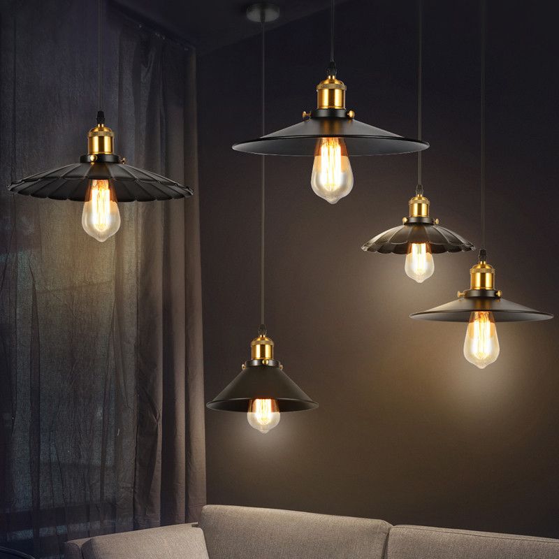 Conical Shade Iron Suspension Light Industrial Single-Bulb Restaurant Pendant Light in Black