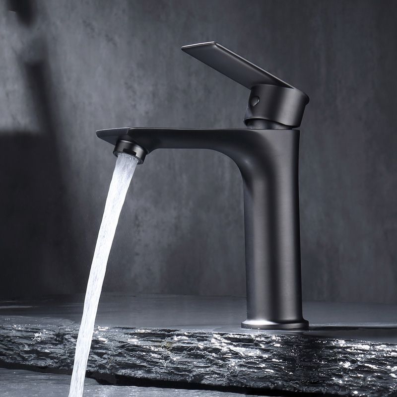 Contemporary Style Faucet Single Lever Handle Vessel Sink Faucet