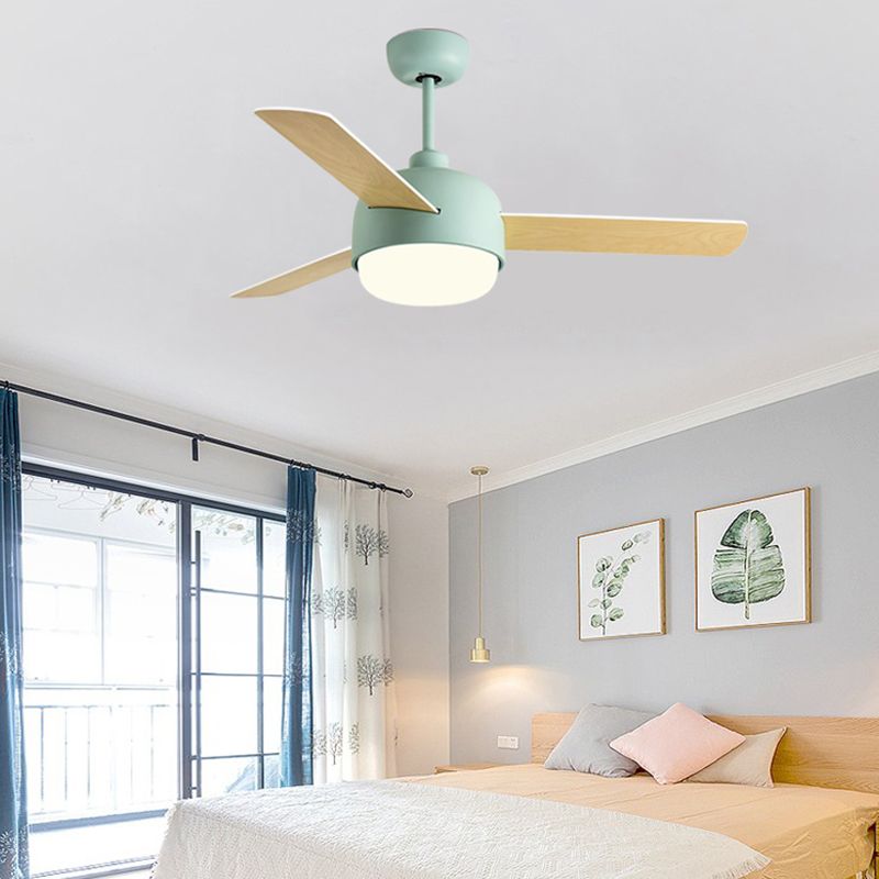 Modern Simple Colorful Ceiling Fan Lamp Metal LED Ceiling Fan Light for Bedroom