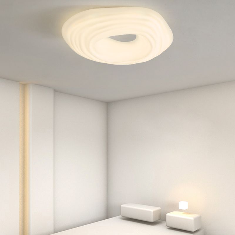 Geometric Shape Plastic Flush Mount Light Modern 1 Light Ceiling Mount Light in White