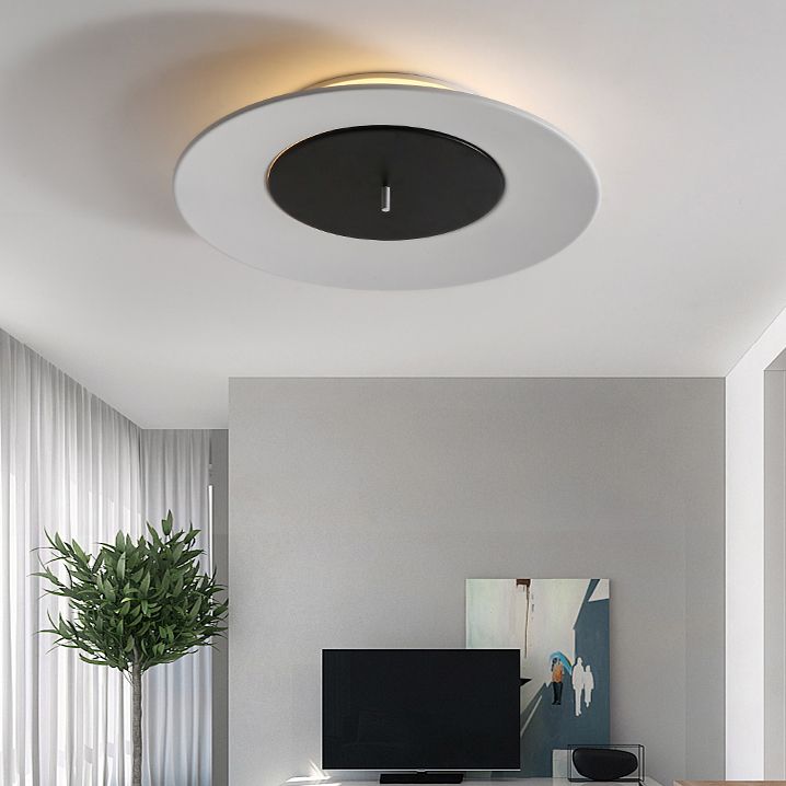 Round Metal Ceiling Light Modern Style LED Flush Mount Ceiling Lamp for Living Room