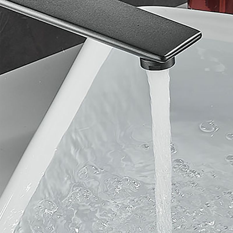 Modern Basin Lavatory Faucet Single Handle Low Arc Bathroom Faucet