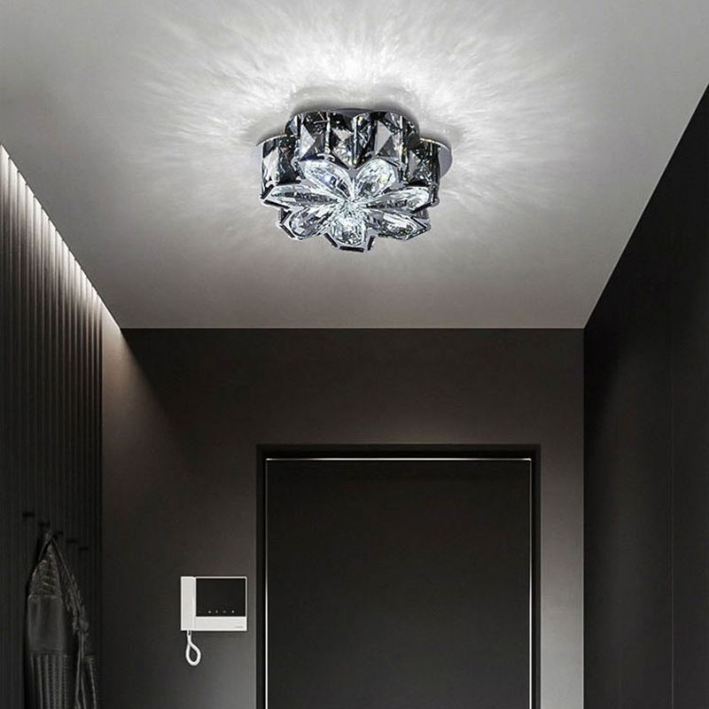 Modern Flower-Shaped Flush Light Fixture Crystal 1 Light Flushmount Lighting