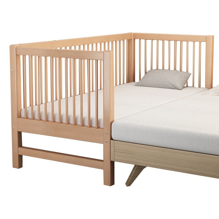 Convertible Wooden Crib with Guardrail Standard Crib with Stairway