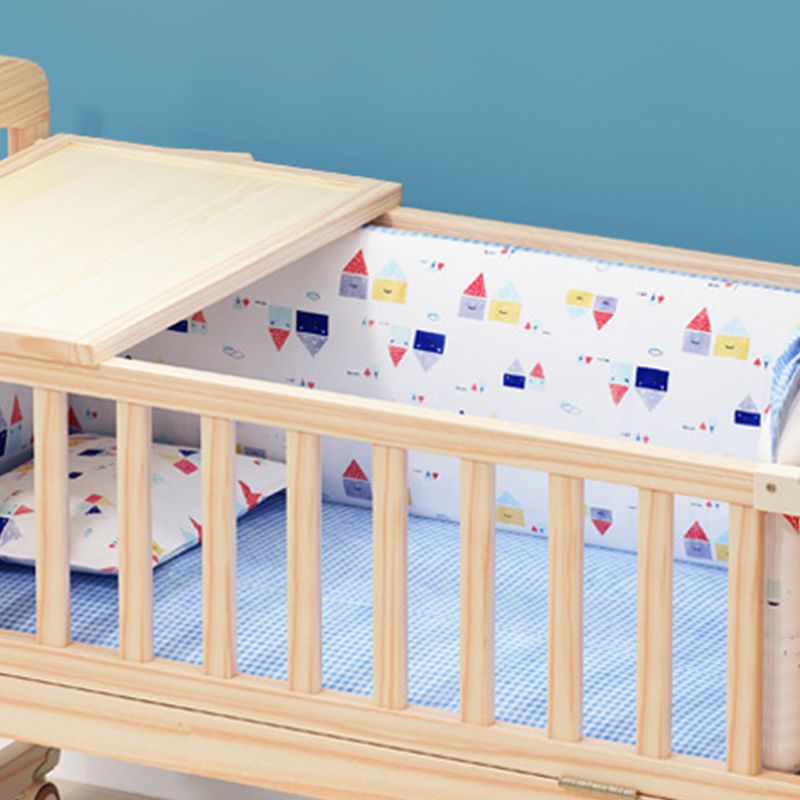 Scandinavian Solid Wood Nursery Crib Guardrail Baby Crib with Casters