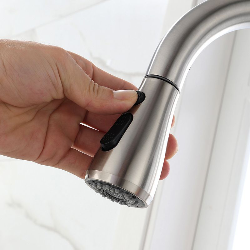 Pull Down Kitchen Standard Faucet Single Handle Faucet with Pull Out Sprayer