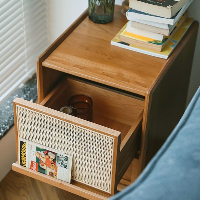 Contemporary Rattan Nightstand Lower Shelf Bedside Cabinet for Bedroom