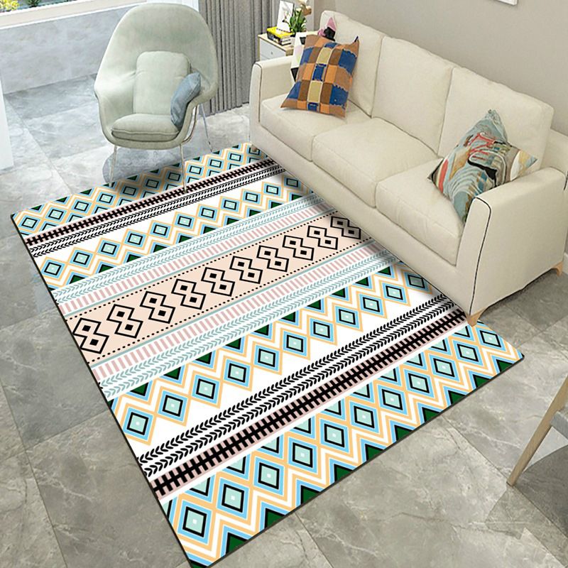 Multi-Colored Room Rug Western Geometric Pattern Area Rug Polypropylene Anti-Slip Backing Pet Friendly Washable Carpet