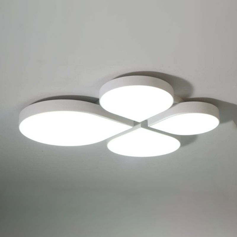 Modern Style Flower Shape Flush Mount Acrylic Ceiling Light in White for Living Room