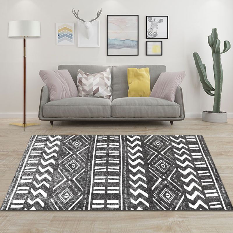 White Tone Boho-Chic Indoor Rug Polyester Tribal Pattern Carpet Easy Care Rug for Home Decoration