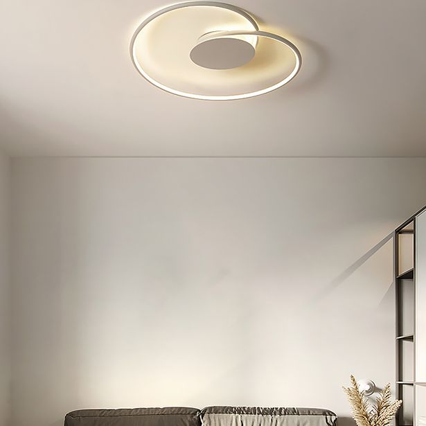 Moderne metalen Swirl Linear Flush Mount Ceiling Light met acryl schaduw voor salon