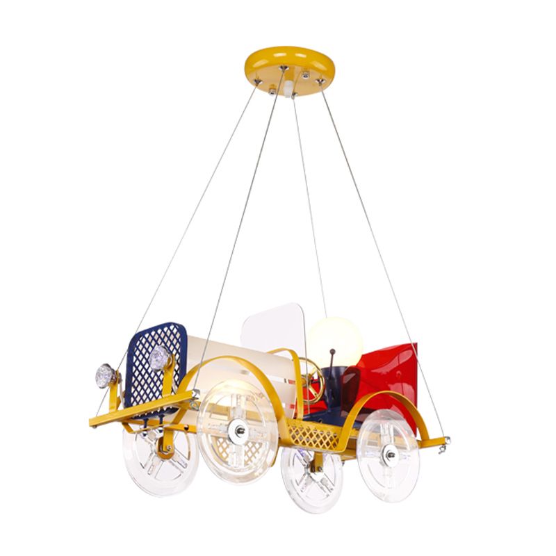 Luce a sospensione a forma di auto in metallo con lampadario con cartone animato con conducente in giallo per baby room