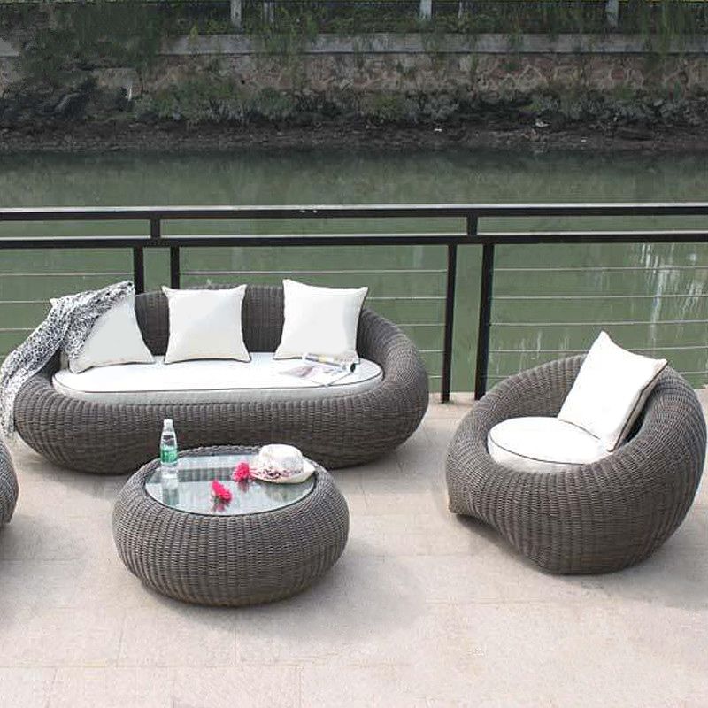 Contemporary Metal Patio Daybed Water Resistant and UV Resistant Patio Daybed