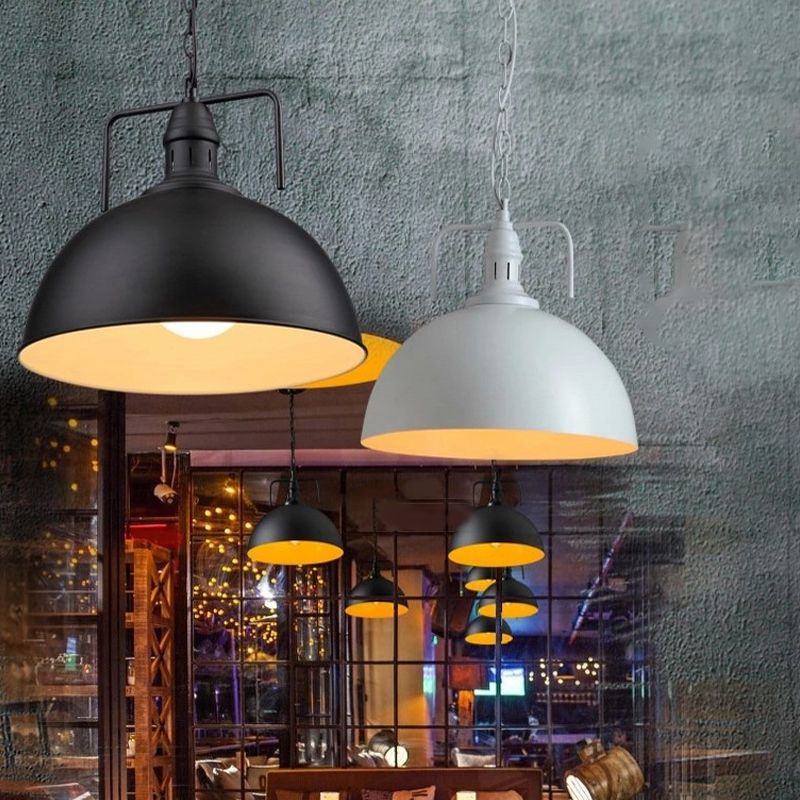 Dome Iron Hangende hangerse industrieel single-bulb restaurant plafondlicht met ventilatie in zwart