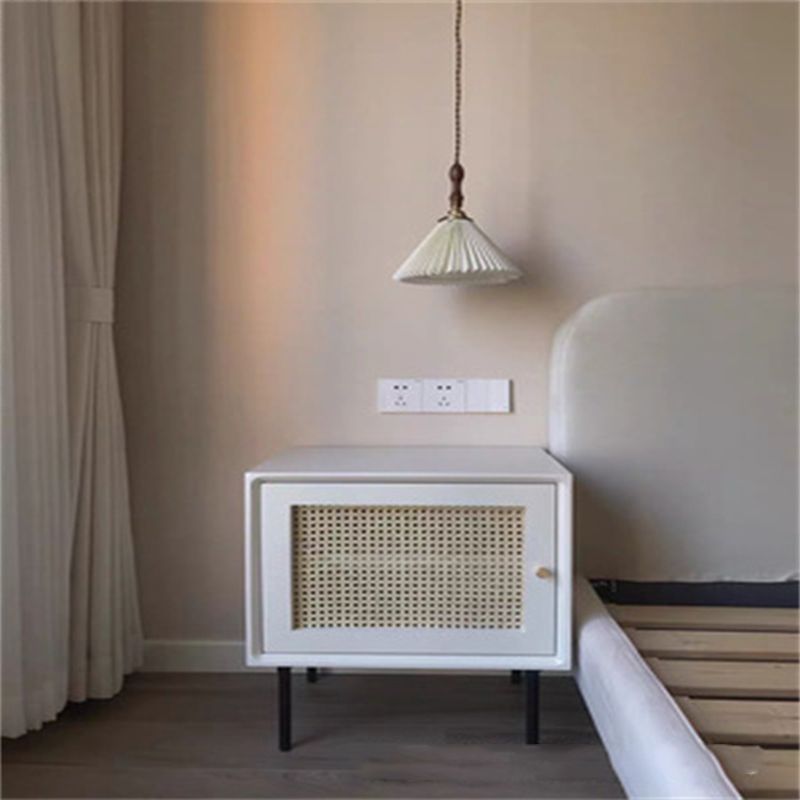 Contemporary Lower Shelf Nightstand Rattan Bedside Cabinet for Bedroom