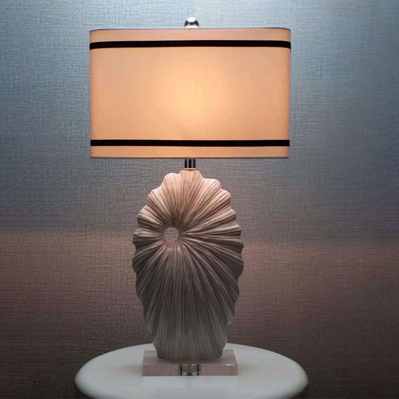 Fabric Black-White Table Light Rectangular Shade 1 Head Antiqued Style Table Lamp with Shell Porcelain Base