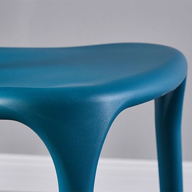 Scandinavian Home Stacking Arm Chair Matte Finish Plastic Dining Chair