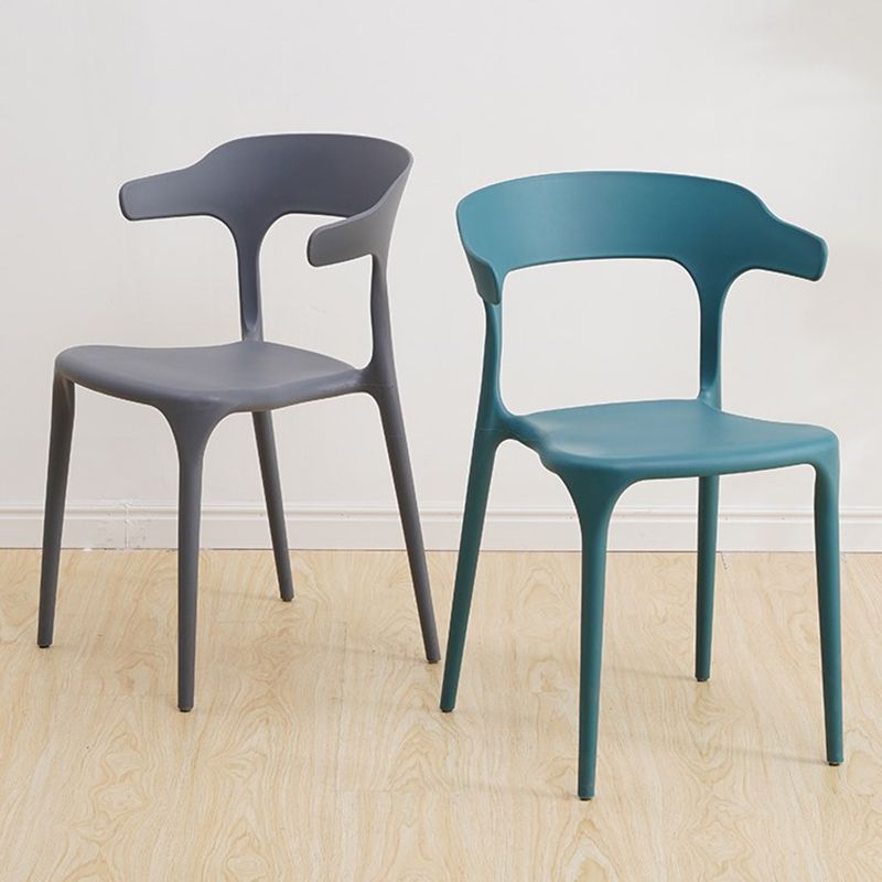 Scandinavian Coffee Shop Stacking Arm Chair Matte Finish Plastic Dining Chair