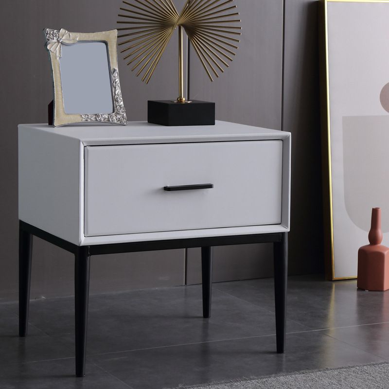 Modern Accent Table Nightstand Solid Wood Bed Nightstand with Legs