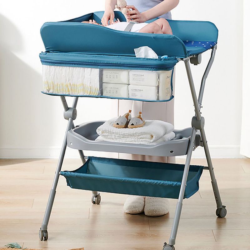 Modern Metal Baby Changing Table Flat Top Changing Table with 4 Wheels