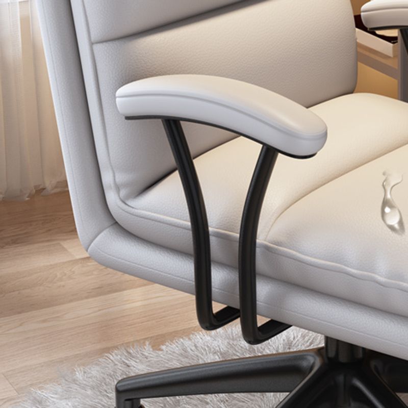 Modern Padded Arms Office Chair No Distressing Ergonomic Desk Chair with Wheels