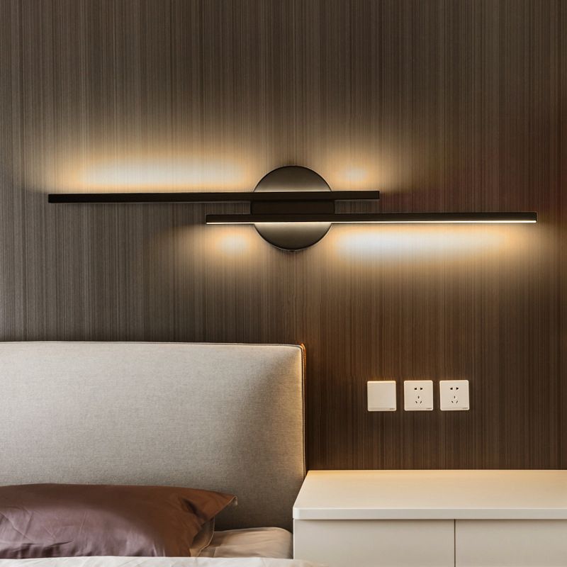 Moderne minimalistische stijl lineaire SCONCE -verlichtingsarmaturen Metal 2 Lichten Wandverlichting