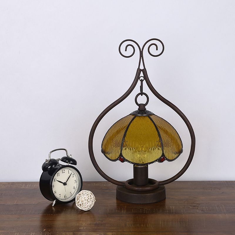 Bronze 1 Head Table Lamp Tiffany Amber Glass Sint-rand Dome Night Light met Scroll Ring Arm