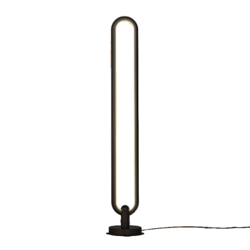 1 Light Oval-Shaped Floor Lamp Contemporary Metal Standard Lamps in Black