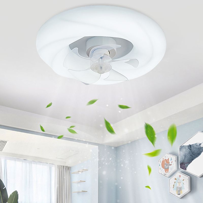 Metal Circular Ceiling Fan Light Nordic Style LED Ceiling Mounted Light