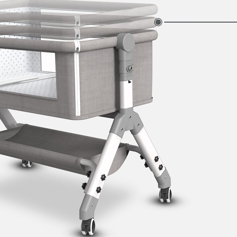 Gliding Square Crib Cradle Metal Cradle with 4 Wheels for Newborn