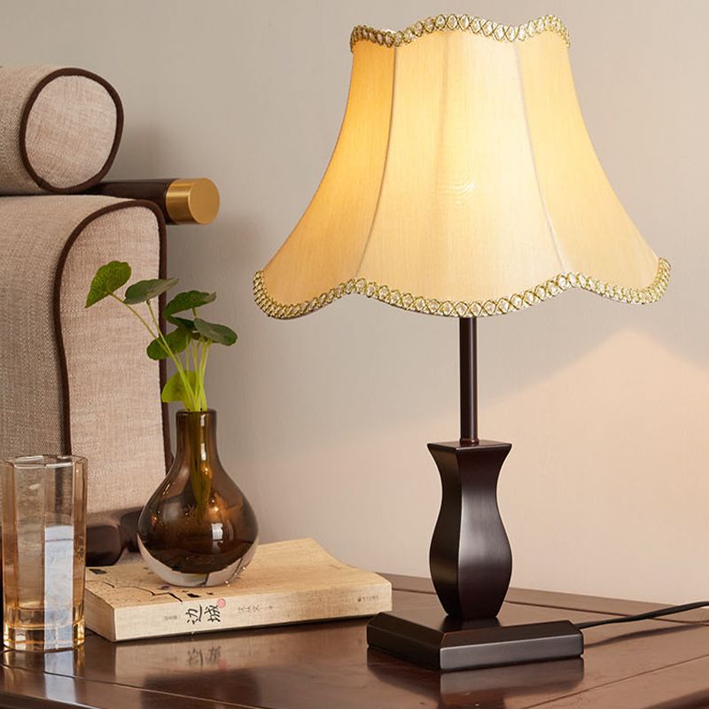 Single-Bulb Table Lighting Country Paneled Bell Scalloped Fabric Night Stand Lamp in Beige/Burgundy