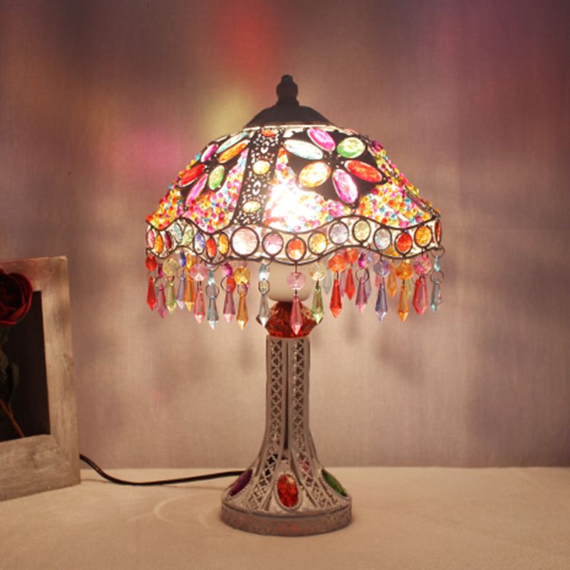 Bohemian Scalloped Table Lighting 1 Bulb Metal Nightstand Light in White/Red/Yellow for Living Room