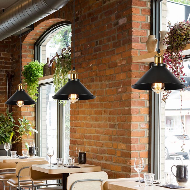 Conical Shade Iron Suspension Light Industrial Single-Bulb Restaurant Pendant Light in Black