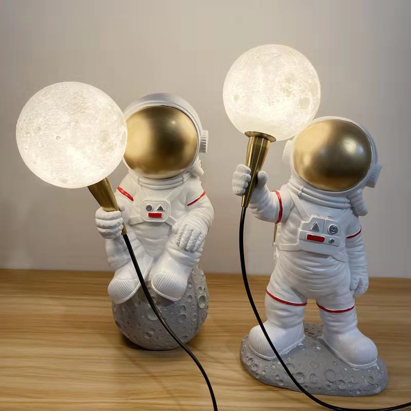 Modern Style Astronaut Shape Night Table Lamp Resin 1 Light Table Light