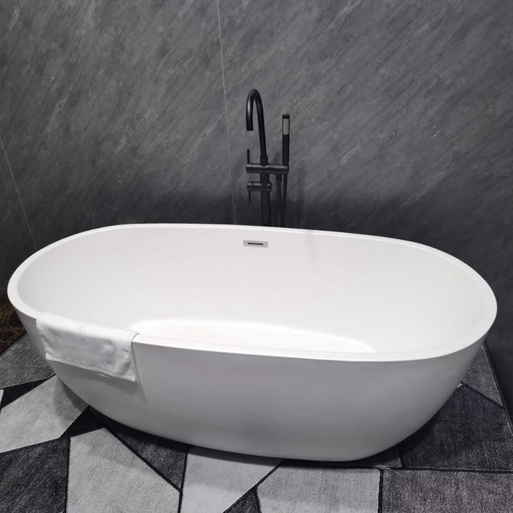 Acrylic Freestanding Soaking Bathtub Antique Finish Oval Modern Bath Tub