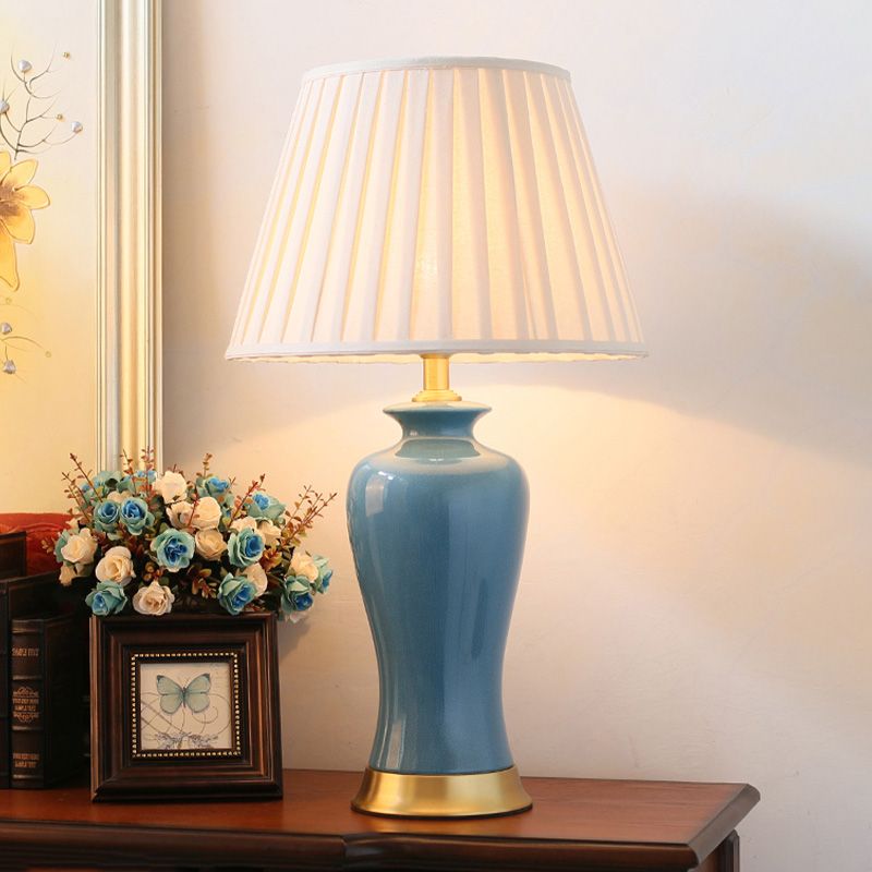 Conical Table Lamp Simplicity Style Fabric Shaded Table Light for Bedroom