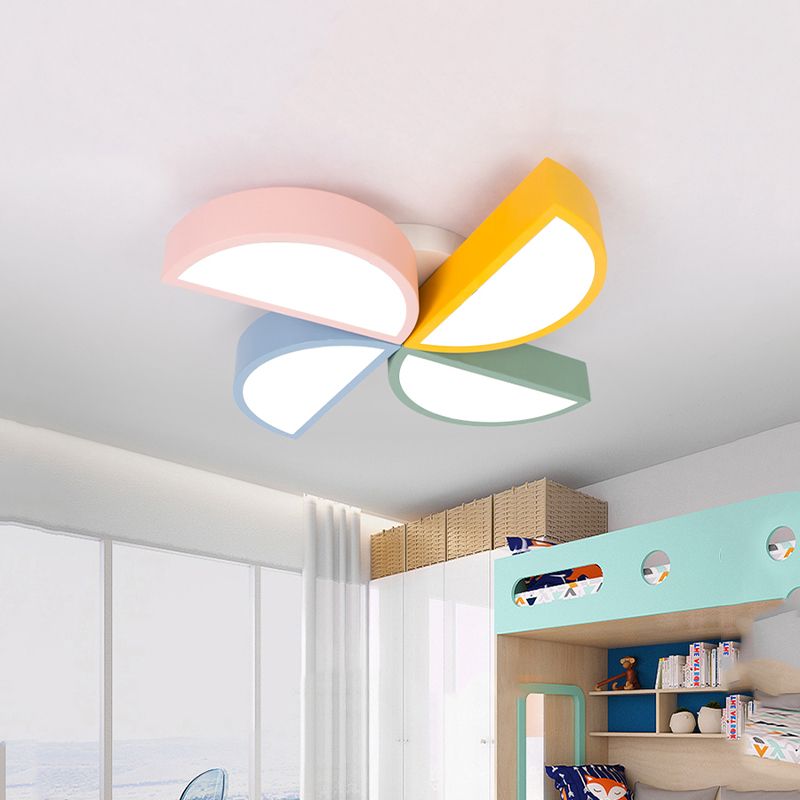 Acrylic Pinwheel Flush Light Contemporary LED Flush Mount Lighting in White for Kids Bedroom