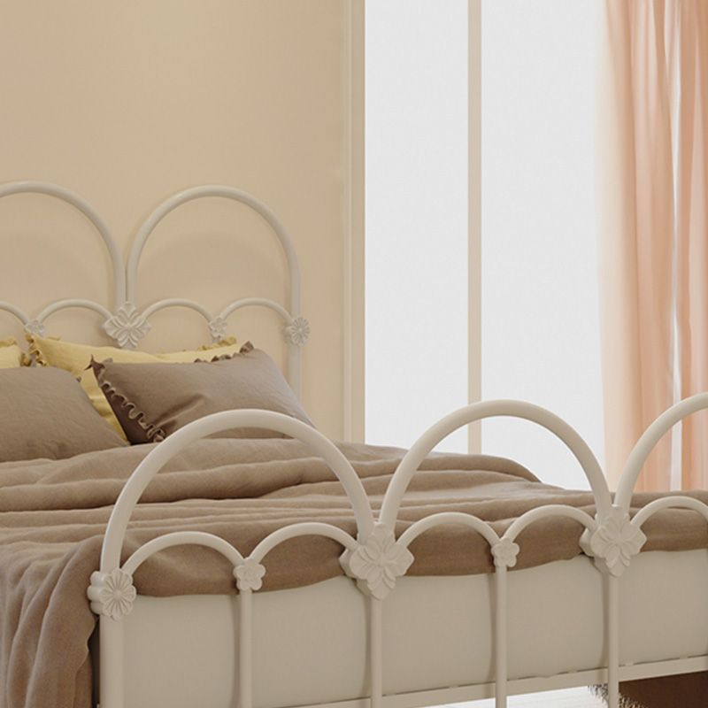 Scandinavian White/Beige Standard Bed with Open-Frame Headboard