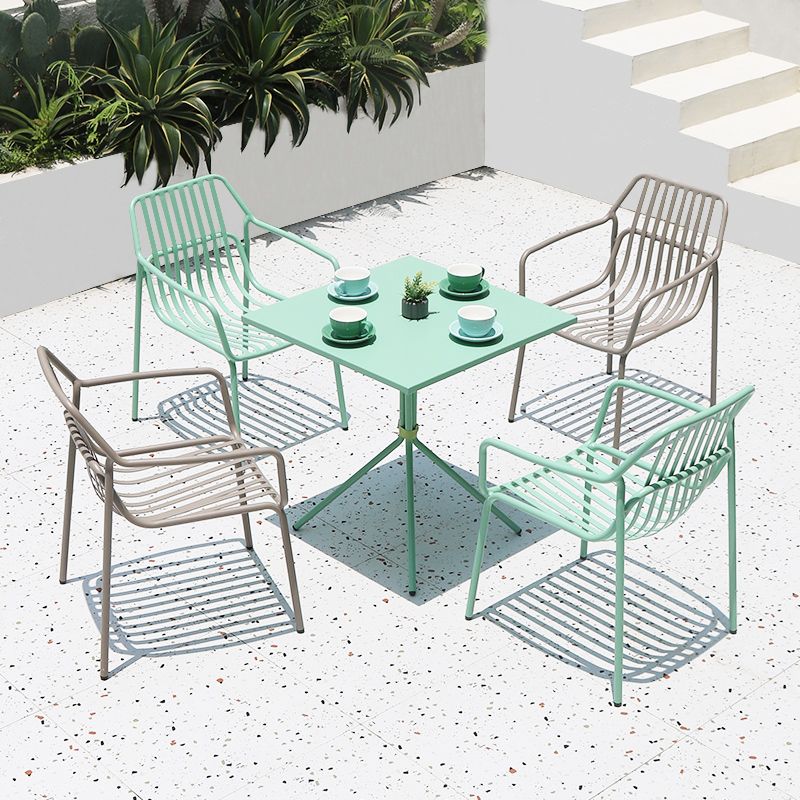 Contemporary Metal Dining Table Outdoor Table with Tripod Base