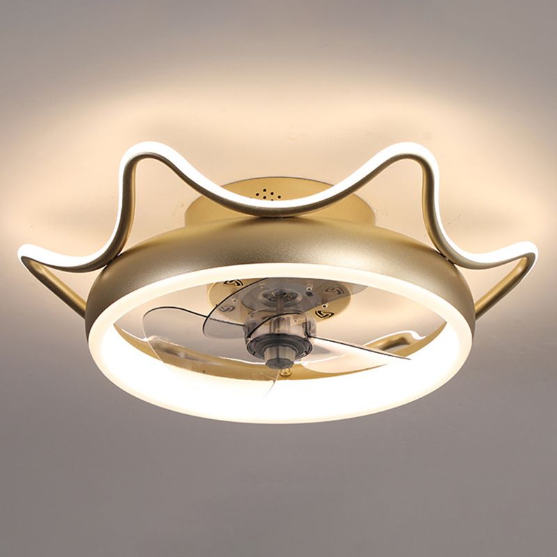 Lámpara de ventilador circular de acabado dorado Simplicidad de metal LED Semi Flush-montaje para dormitorio para dormitorio