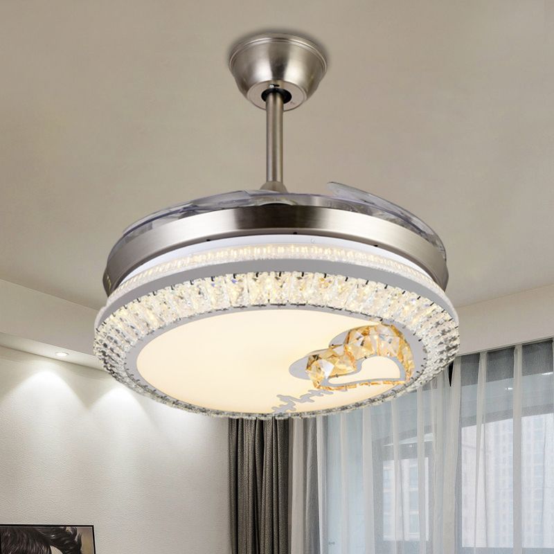 Circle Semi Flush Light Modern Crystal 19 "W LED Chrome plafondventilatorverlichting met liefdevol hart/bloemontwerp, 4 messen