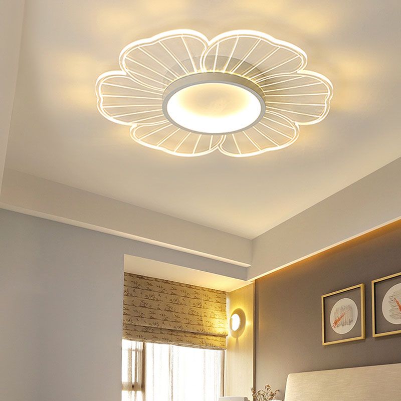 Modern Flower Shape Ceiling Fixture Metal Flush Light with Acrylic Shade for Living Room