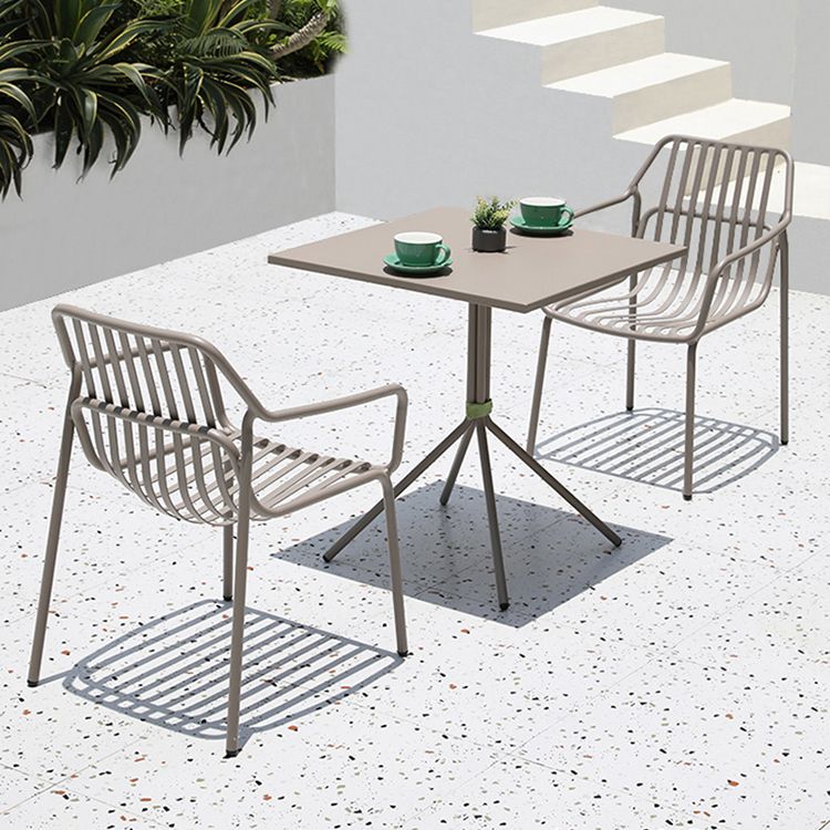 Contemporary Outdoor Table Metal Dining Table with Tripod Base