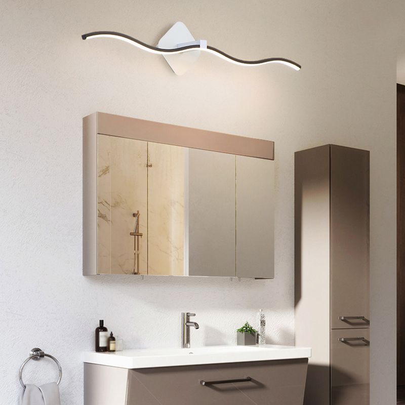 Lineaire vorm Metalen wand SCONCE Moderne stijl 1 lichte spiegelwandverlichtingsarmaturen