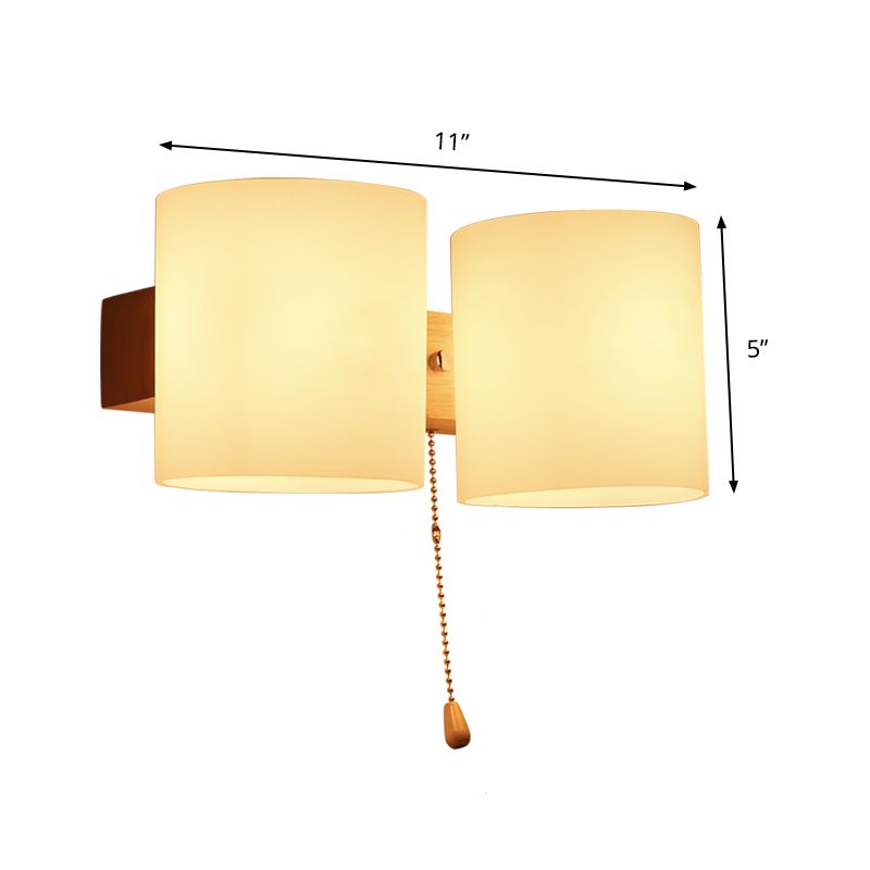 2 bulbos Lámpara de pared de madera asiática de la luz del dormitorio con tono de vidrio blanco cilíndrico