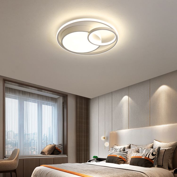 Minimalism Ceiling Light Fixture Circle LED Flush Mount in White for Bedroom