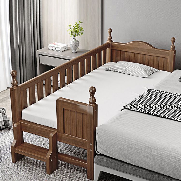 Traditional Brown Nursery Crib in Solid Wood Convertible Crib